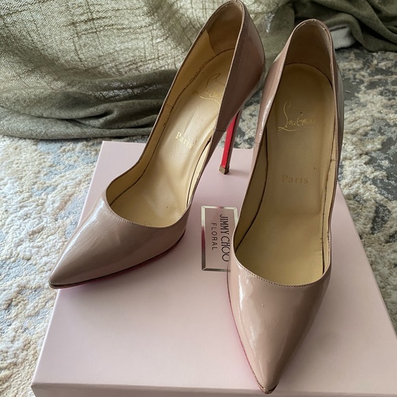 Like New Louboutin Pump Nude Great Deal Comes With Box And Bag - Picture 2 of 5